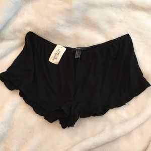 Forever 21 brandy Melville ruffle shorts